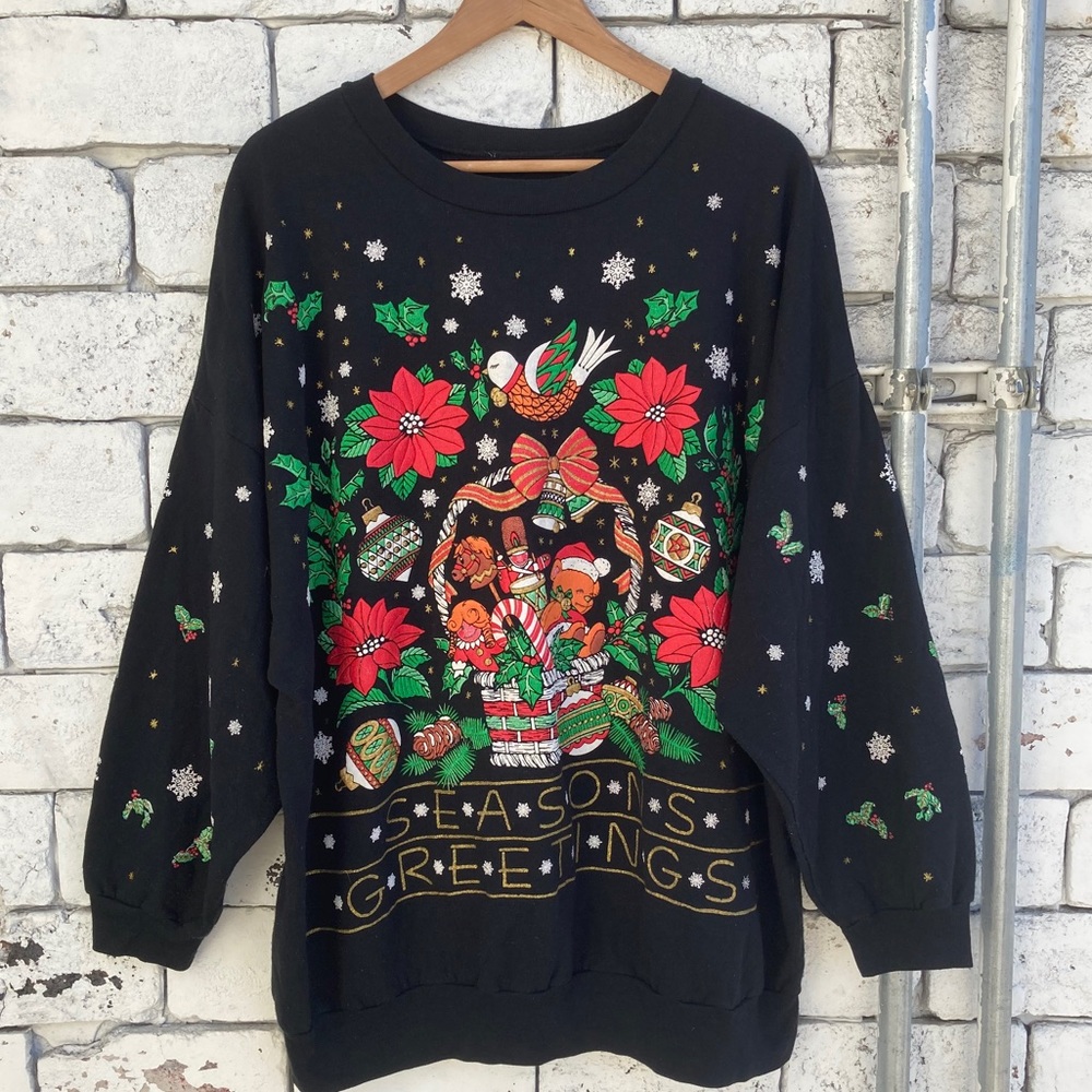 Vintage SEASONS GREETINGS Christmas Crewneck